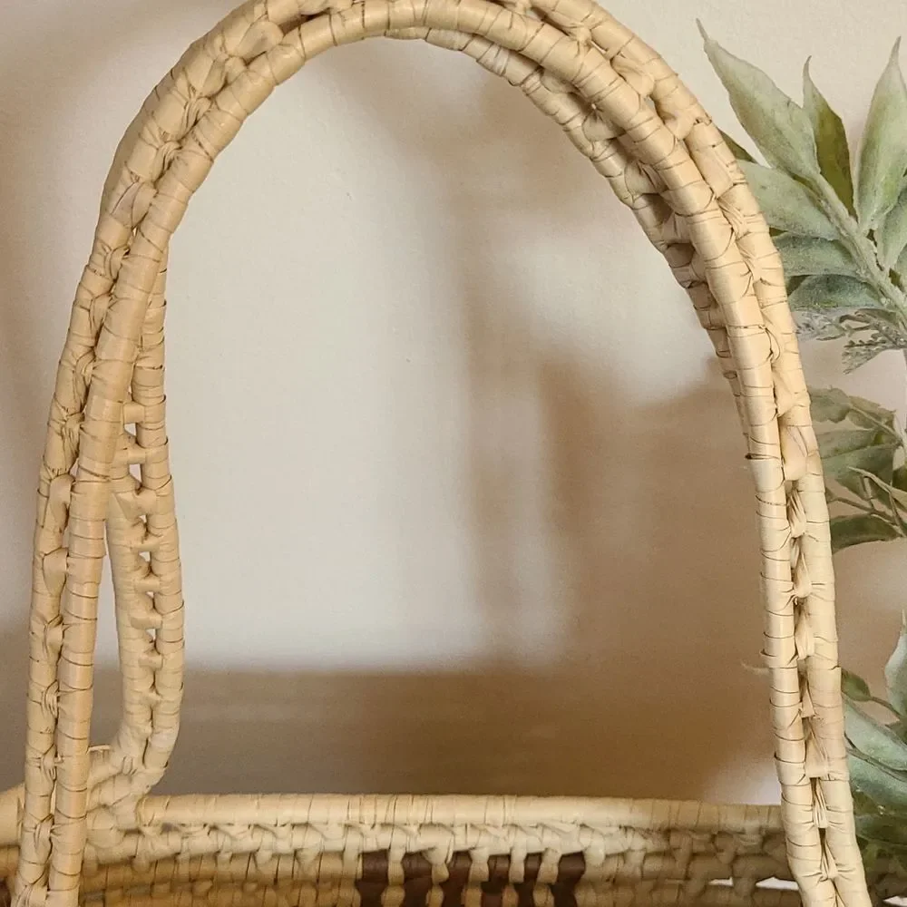Beach Basket - Handwoven in Jamaica - Picture 3 of 8